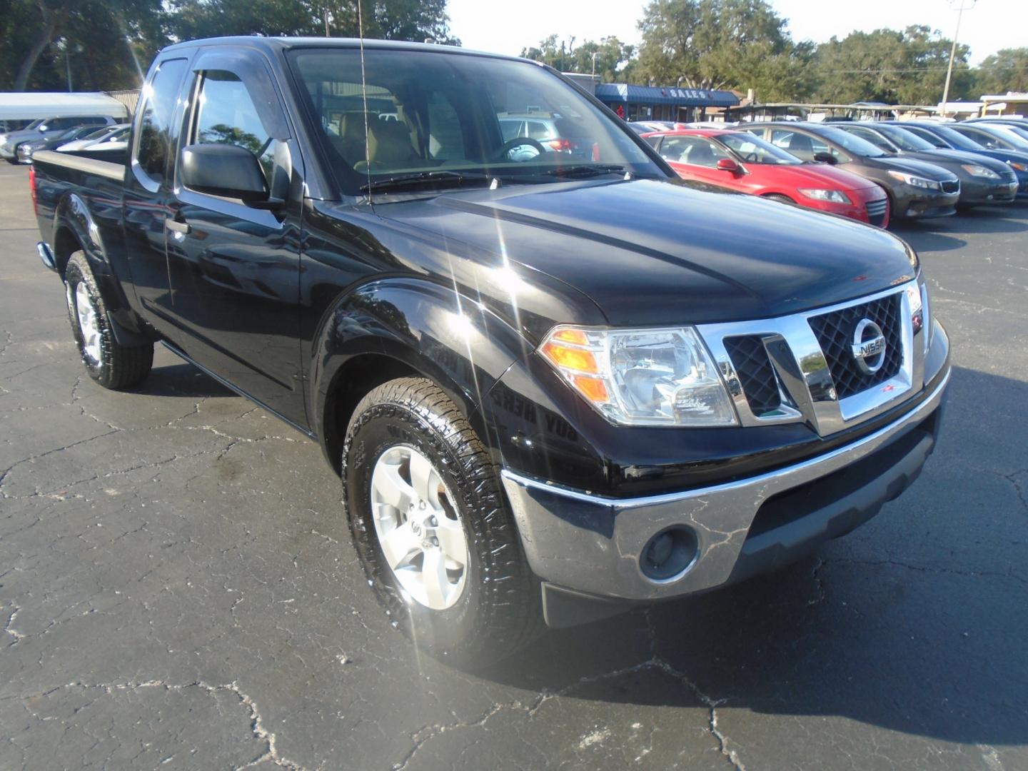 2011 Nissan Frontier SV I4 King Cab 2WD (1N6BD0CT2BC) with an 2.5L L4 DOHC 16V engine, 5-Speed Automatic transmission, located at 6112 N Florida Avenue, Tampa, FL, 33604, (888) 521-5131, 27.954929, -82.459534 - Photo#2